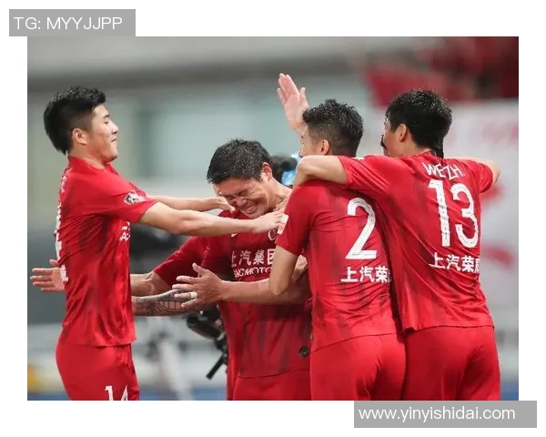 华夏队与广州恒大激战正酣谁将赢得这场巅峰对决的荣耀与胜利