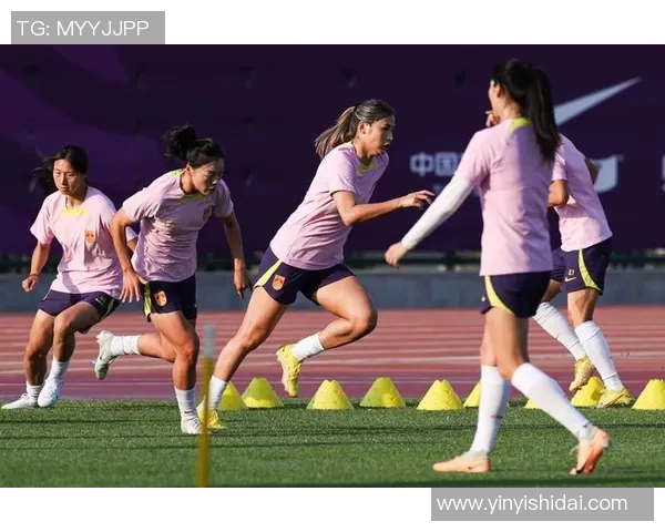 军运会女足精彩对决中国队迎战朝鲜队全力争胜展现巾帼风采