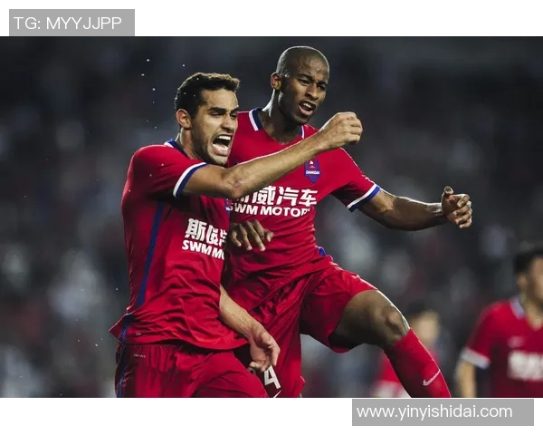 柔亚与基辅迪纳摩激战正酣谁将赢得这场精彩对决的胜利